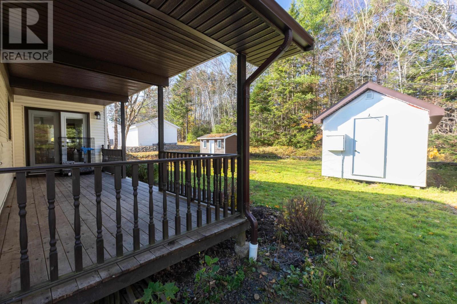 546 East Uniacke Road