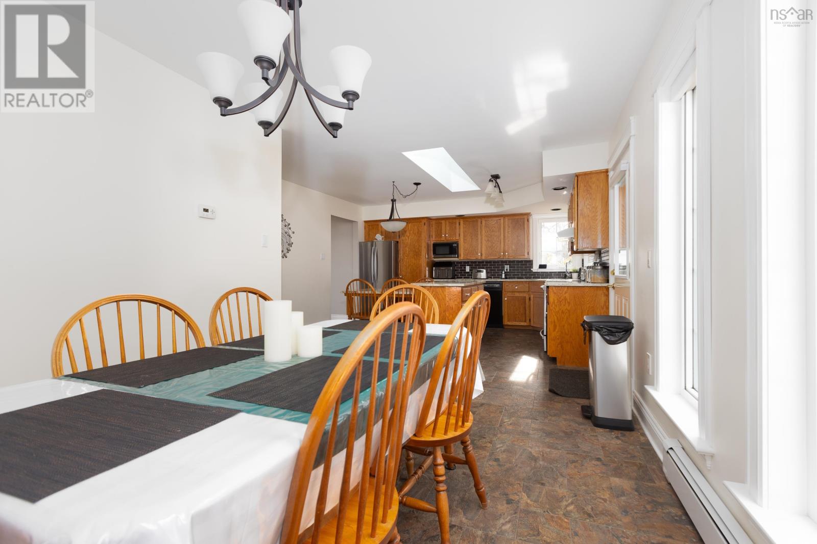 546 East Uniacke Road