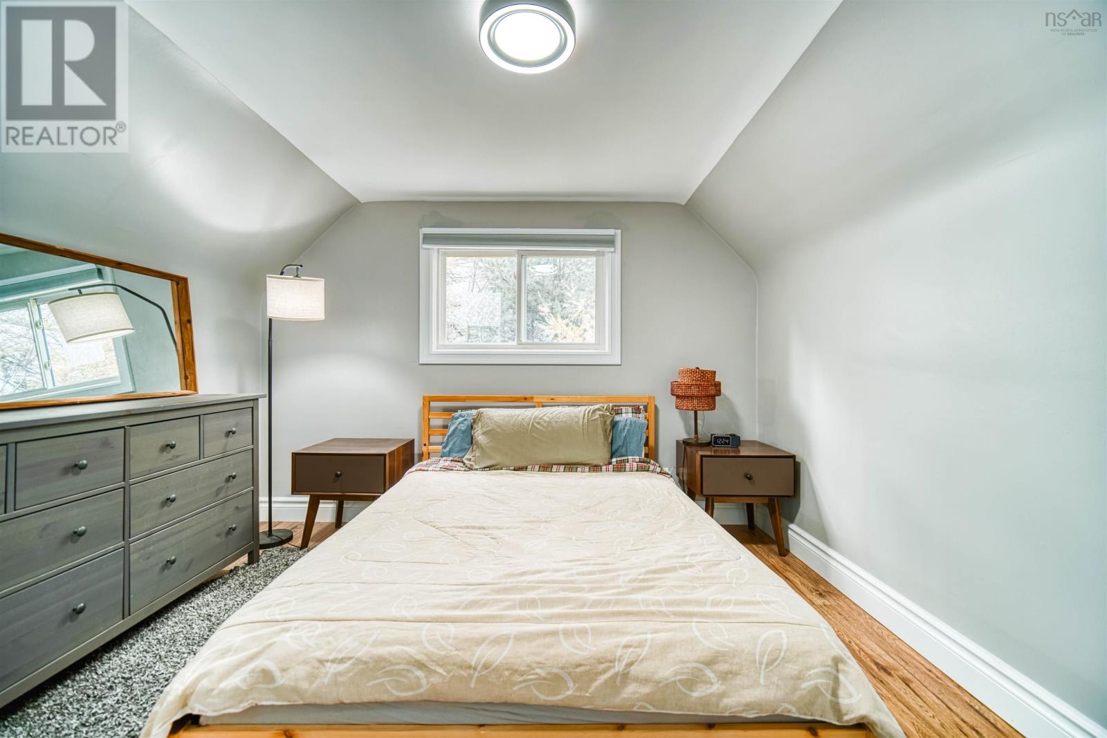 22 Maple Grove Avenue
