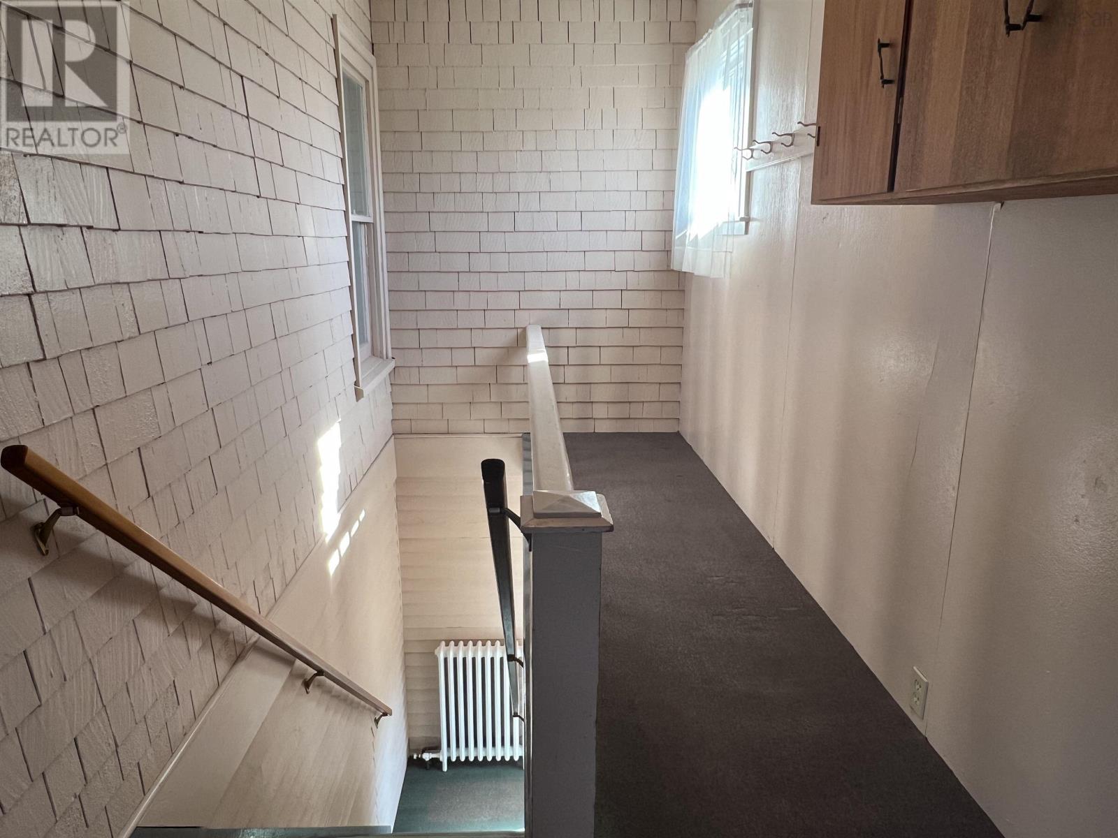 23/24 Hospital Road