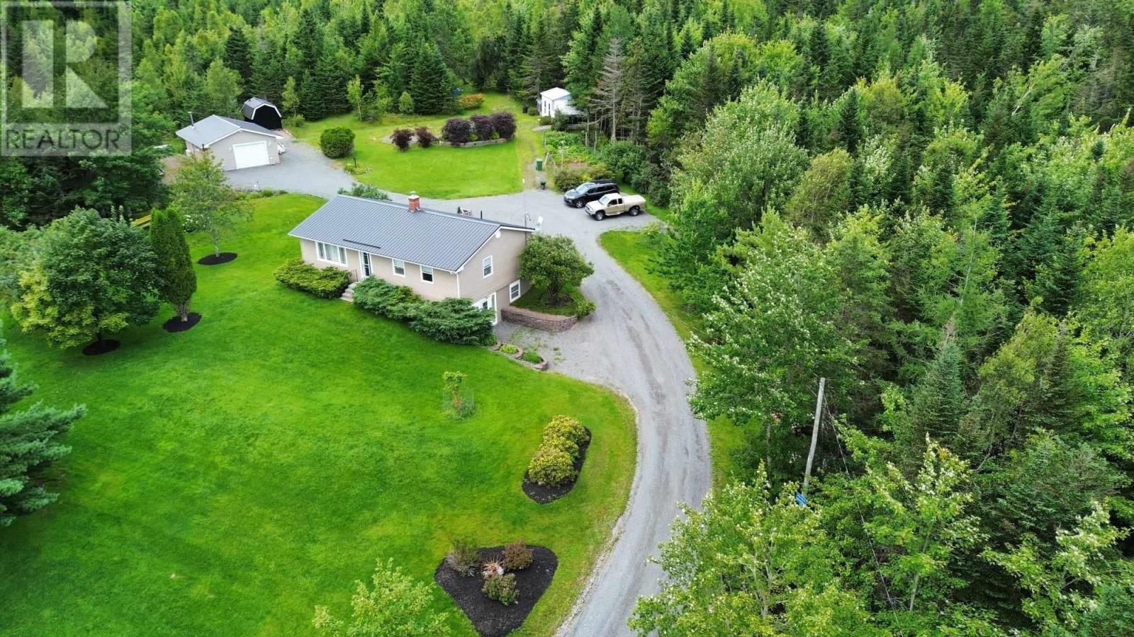271 Hiram Lynds Road