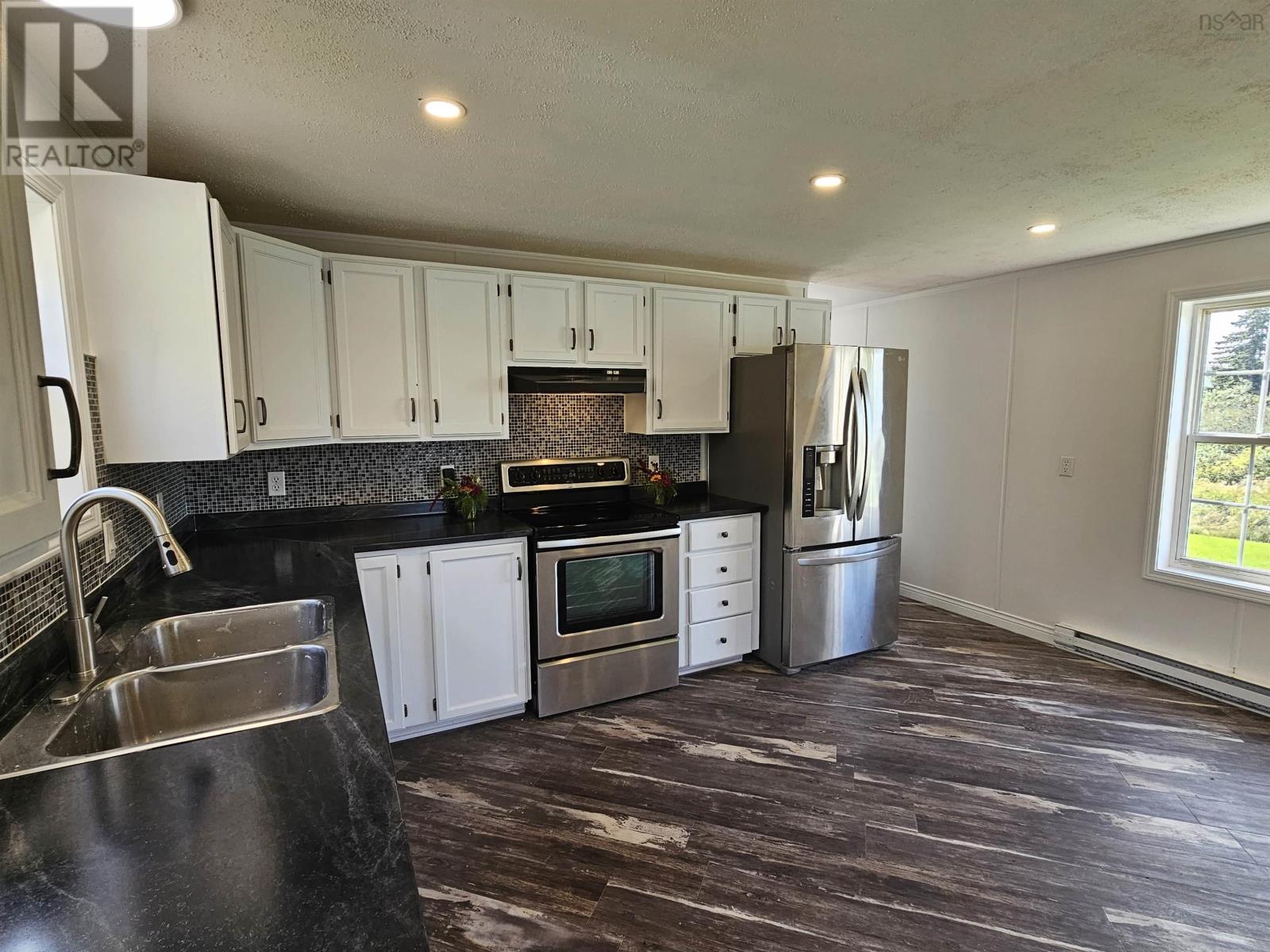 1371 CLOVERVILLE Road