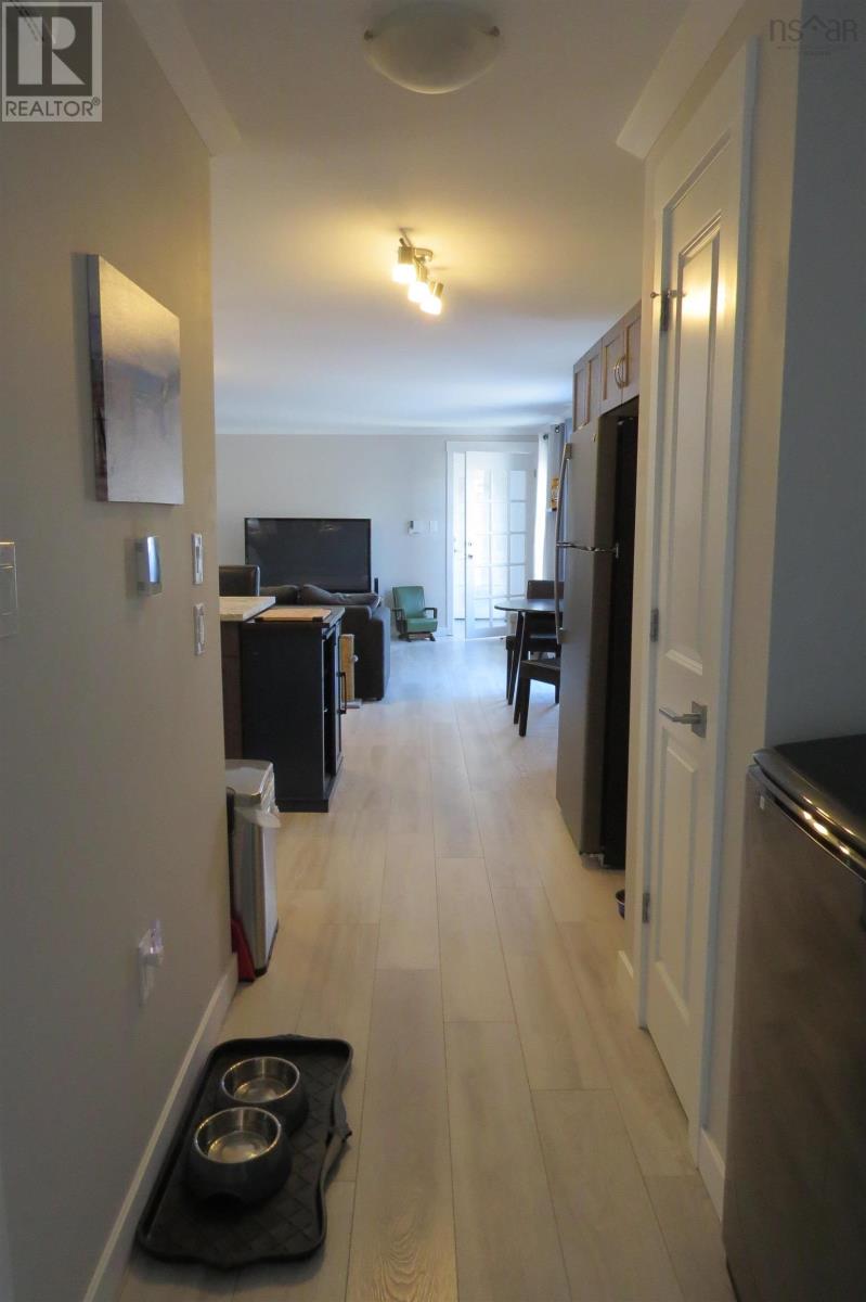 22 Sherbrooke Avenue