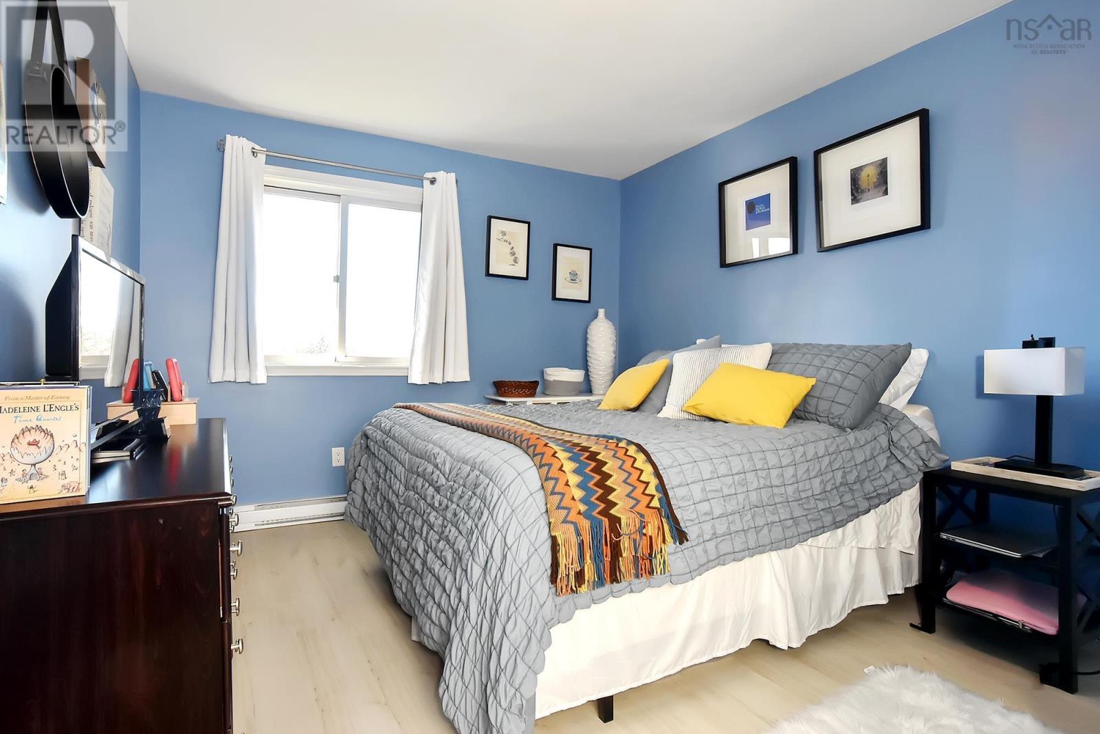 7 Robert Scott Drive