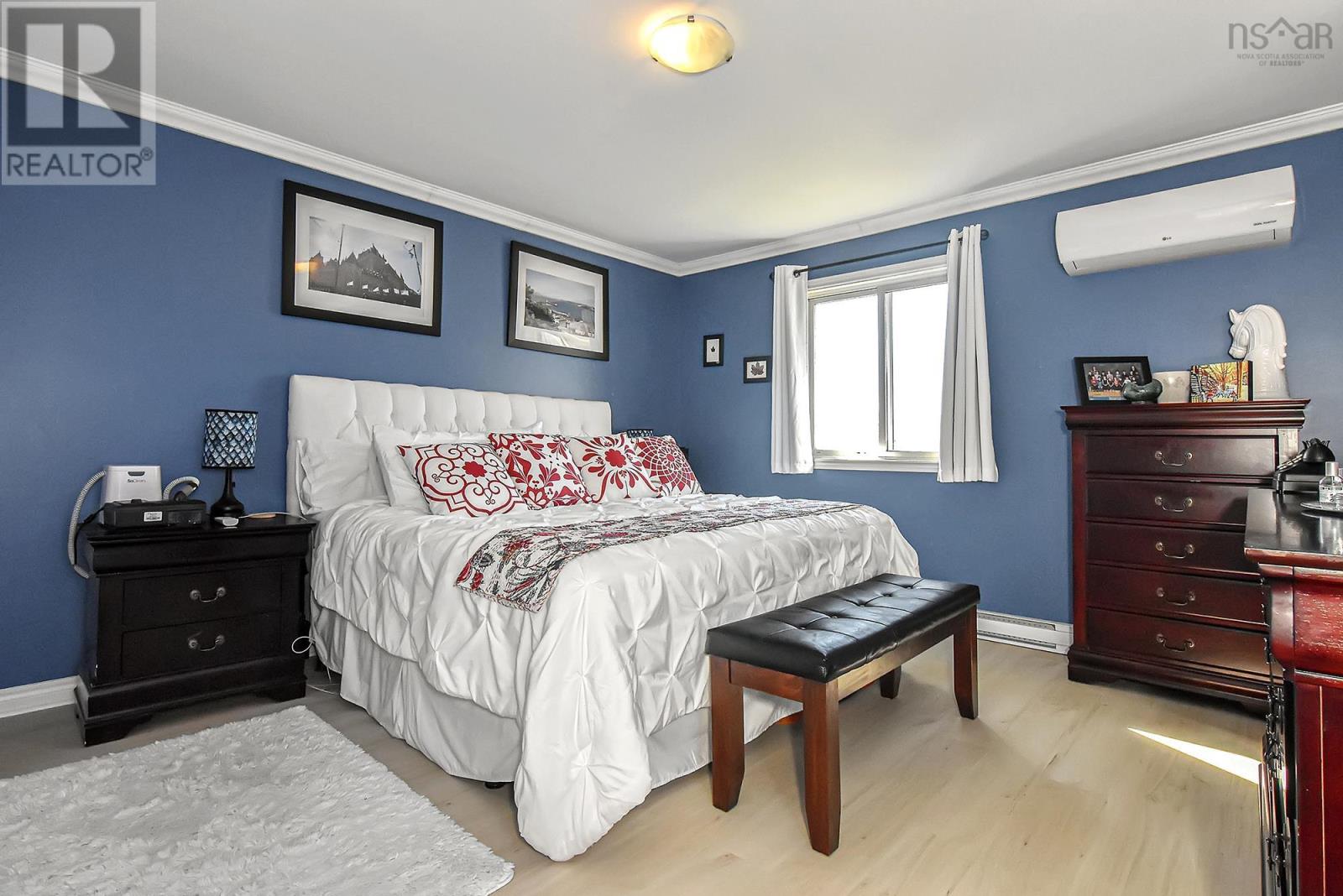 7 Robert Scott Drive