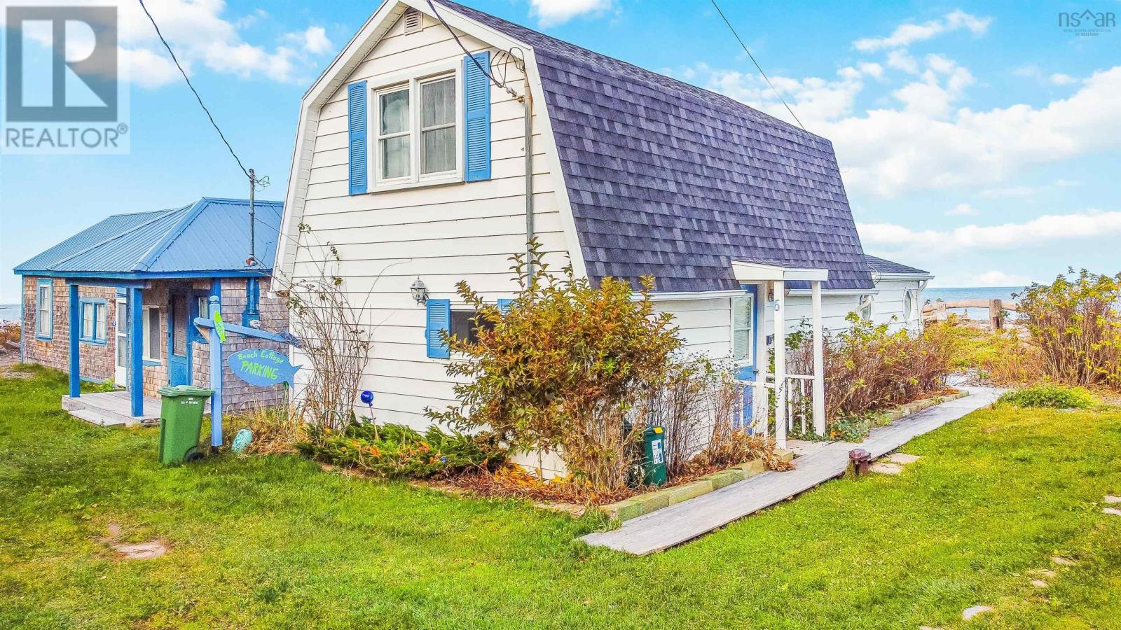 6 Cottage Lane
