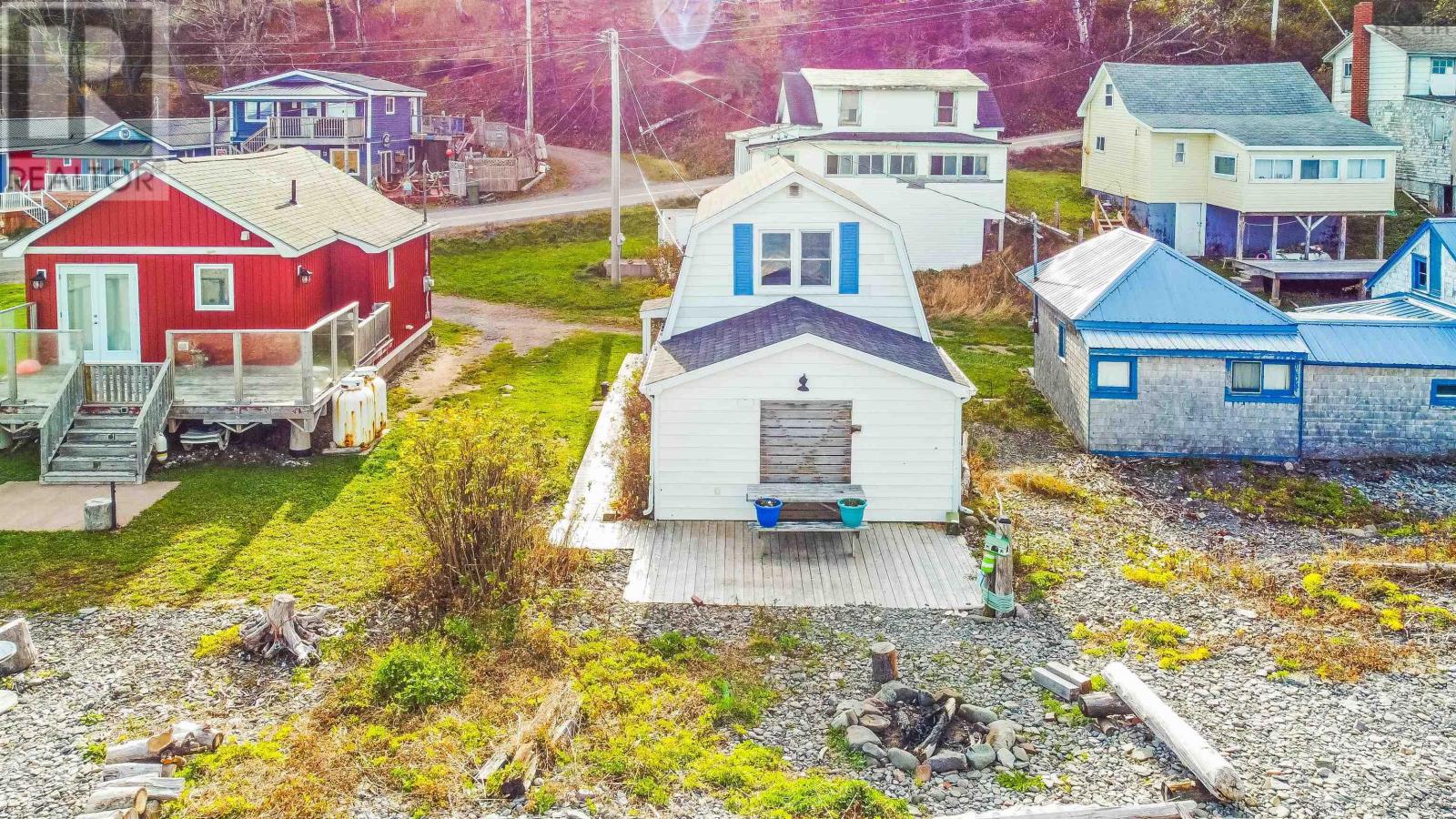 6 Cottage Lane