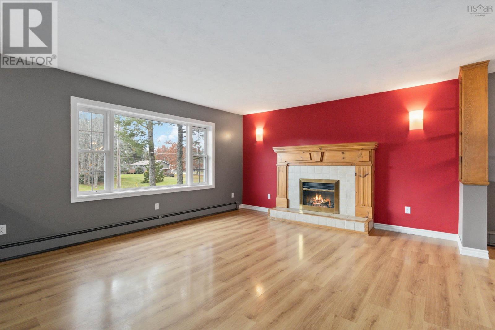 60 WINDWARD Avenue