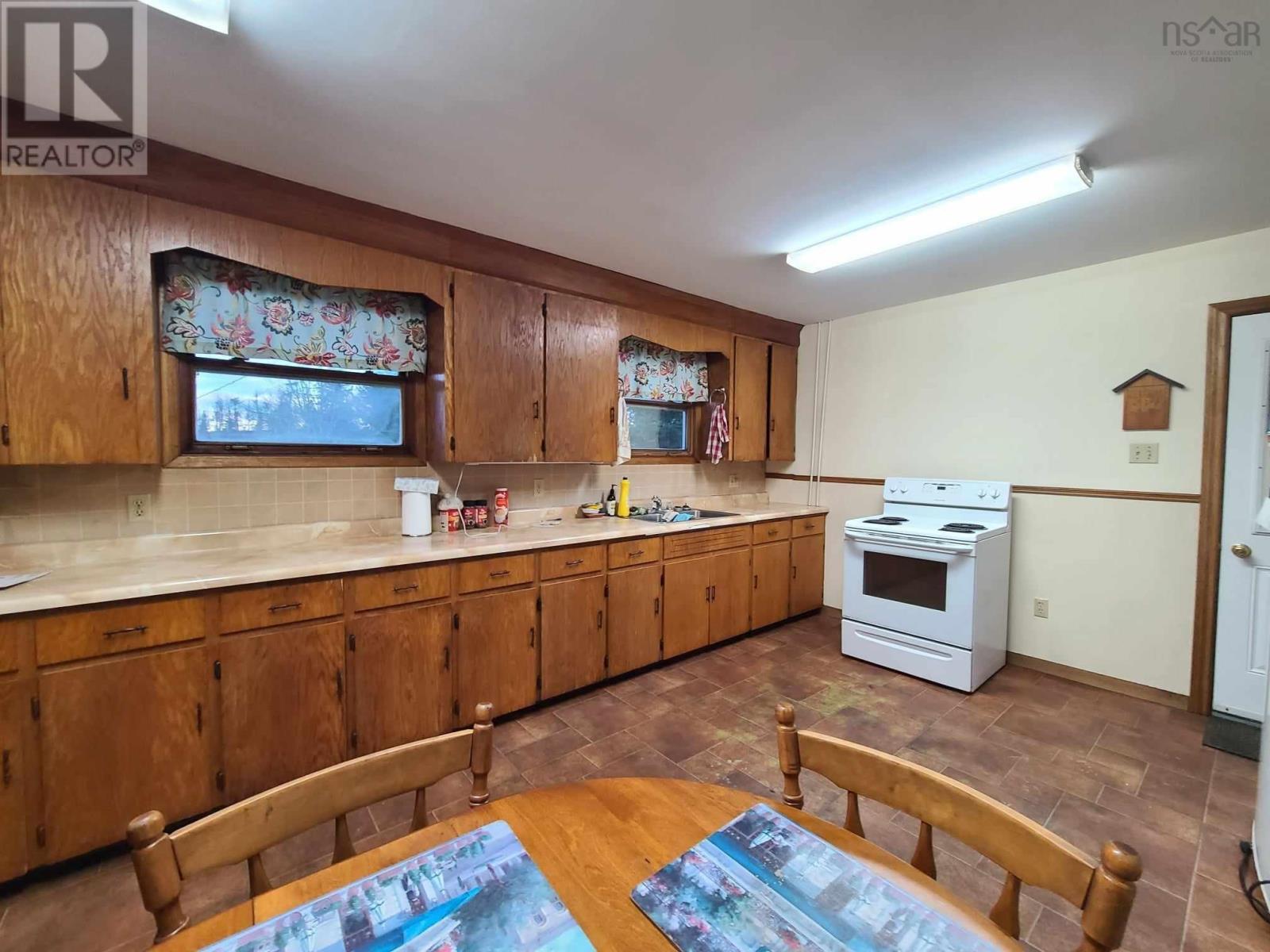 333 Hiram Lynds Road
