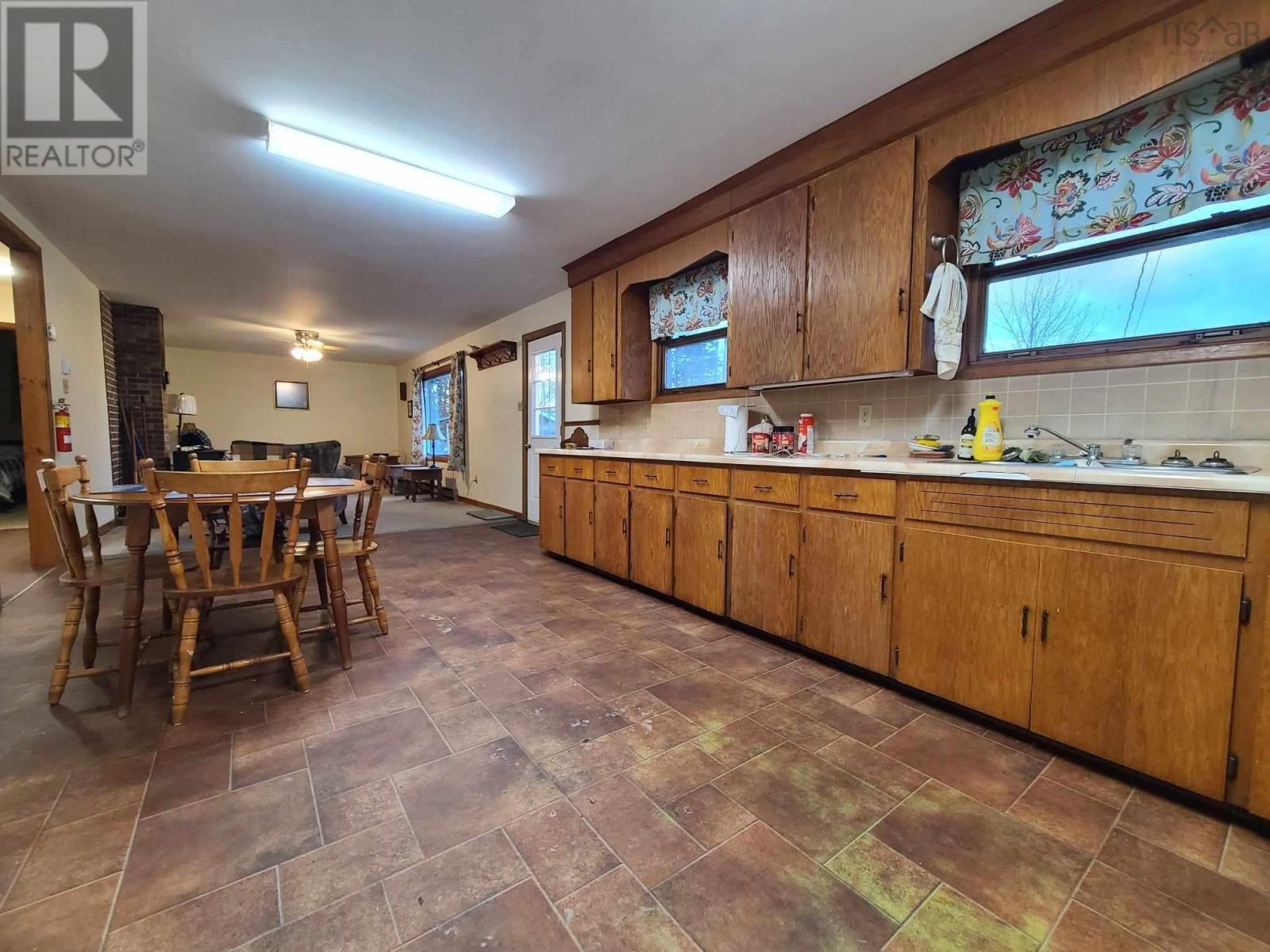 333 Hiram Lynds Road