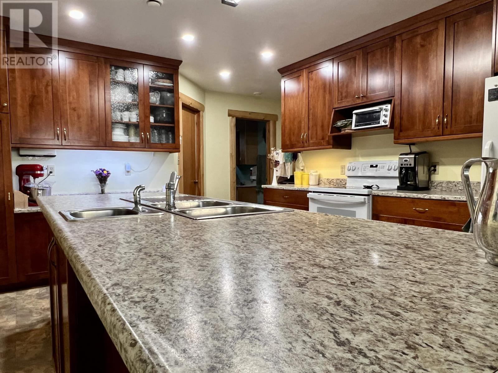 454 Scotch Hill Road