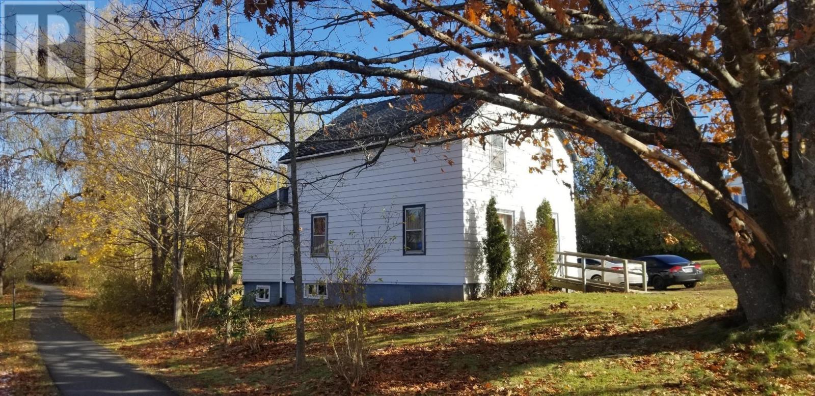 179 Gaspereau Avenue