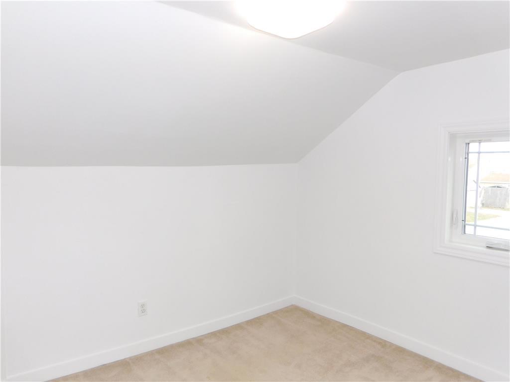 155 WORTH Street N
