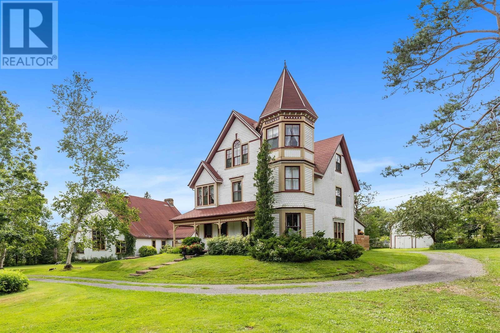9 East Royalty Road