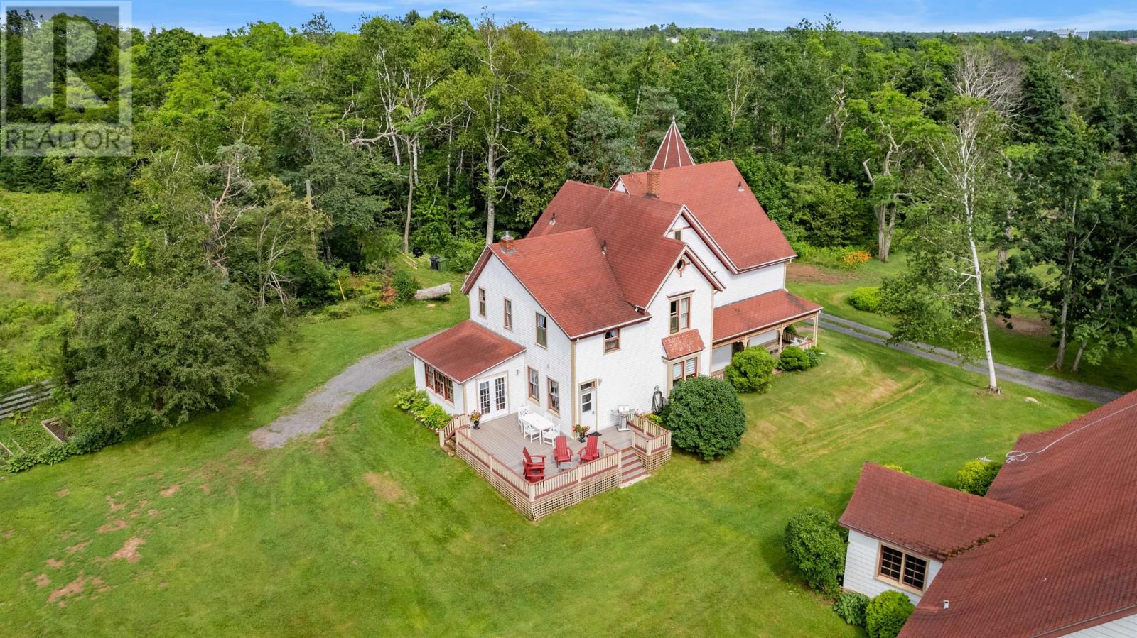 9 East Royalty Road