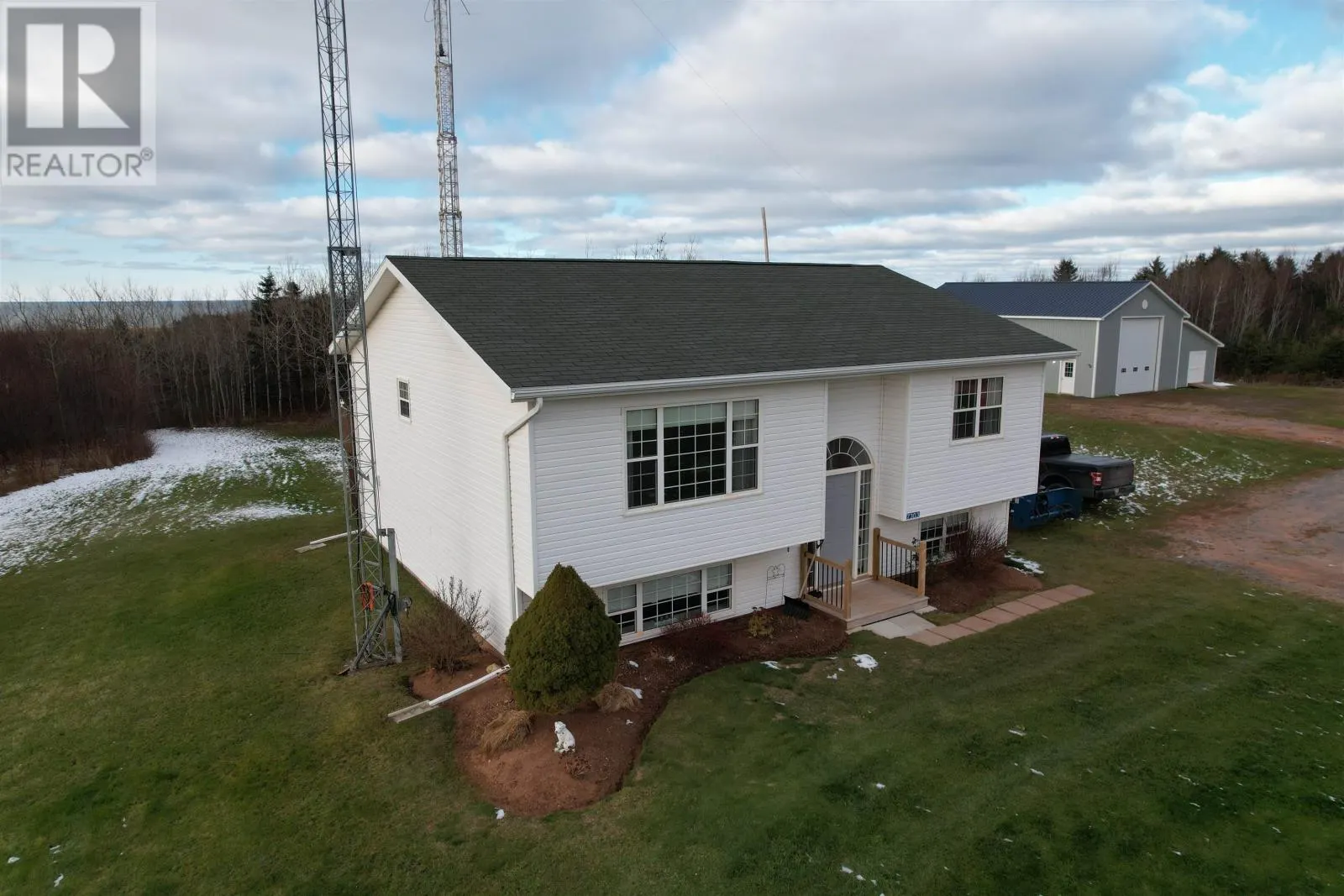 7303 RTE 14|7307