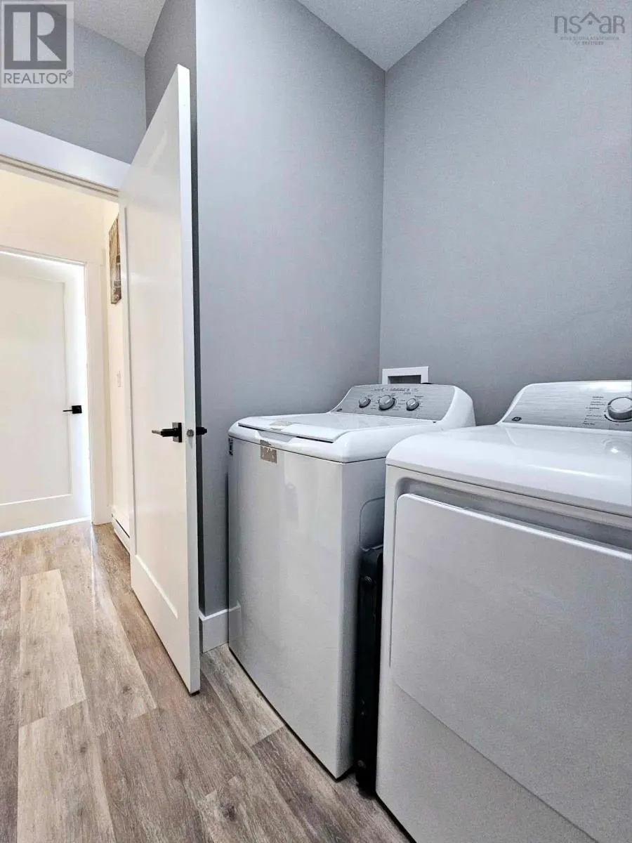 236 Runway Court