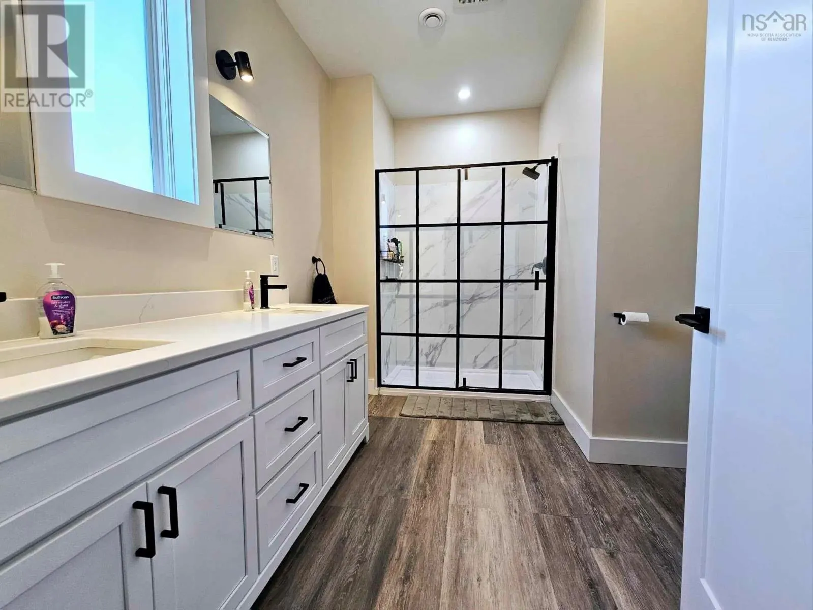 236 Runway Court