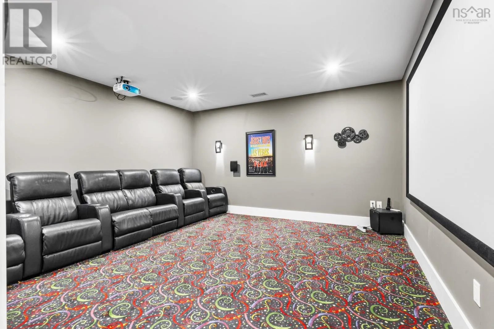 561 Heddas Way