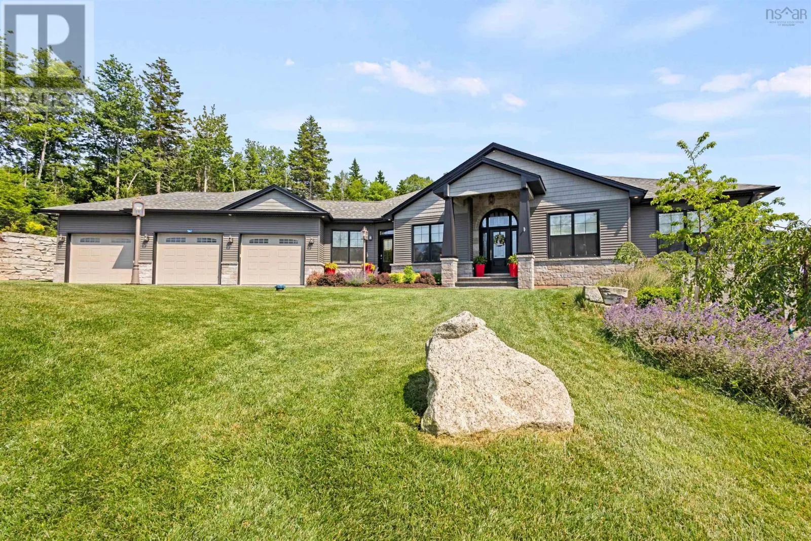 561 Heddas Way