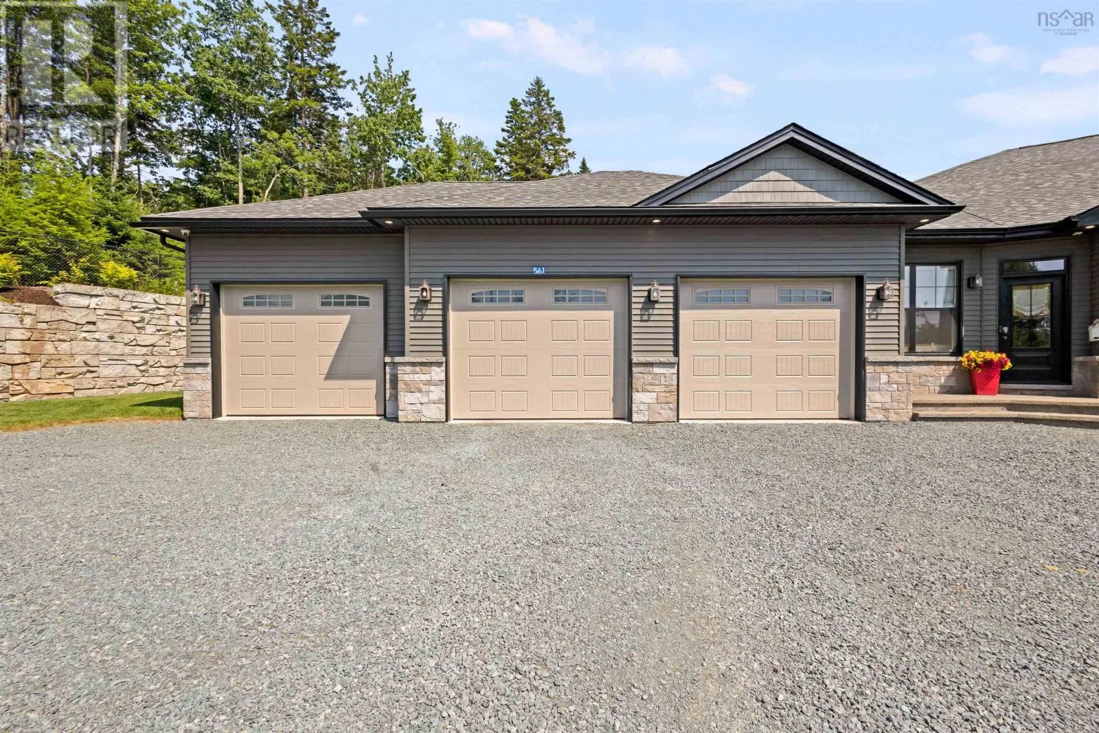 561 Heddas Way
