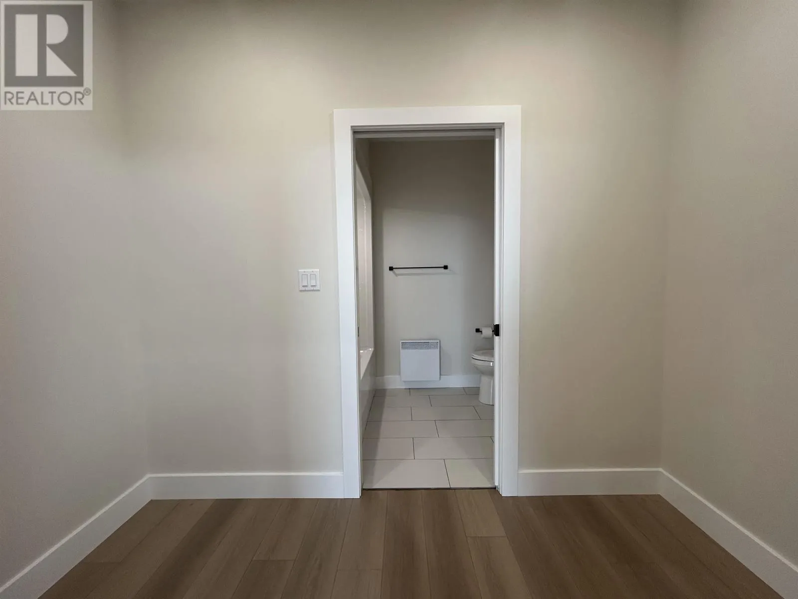1374 Kingston Road|RTE 235