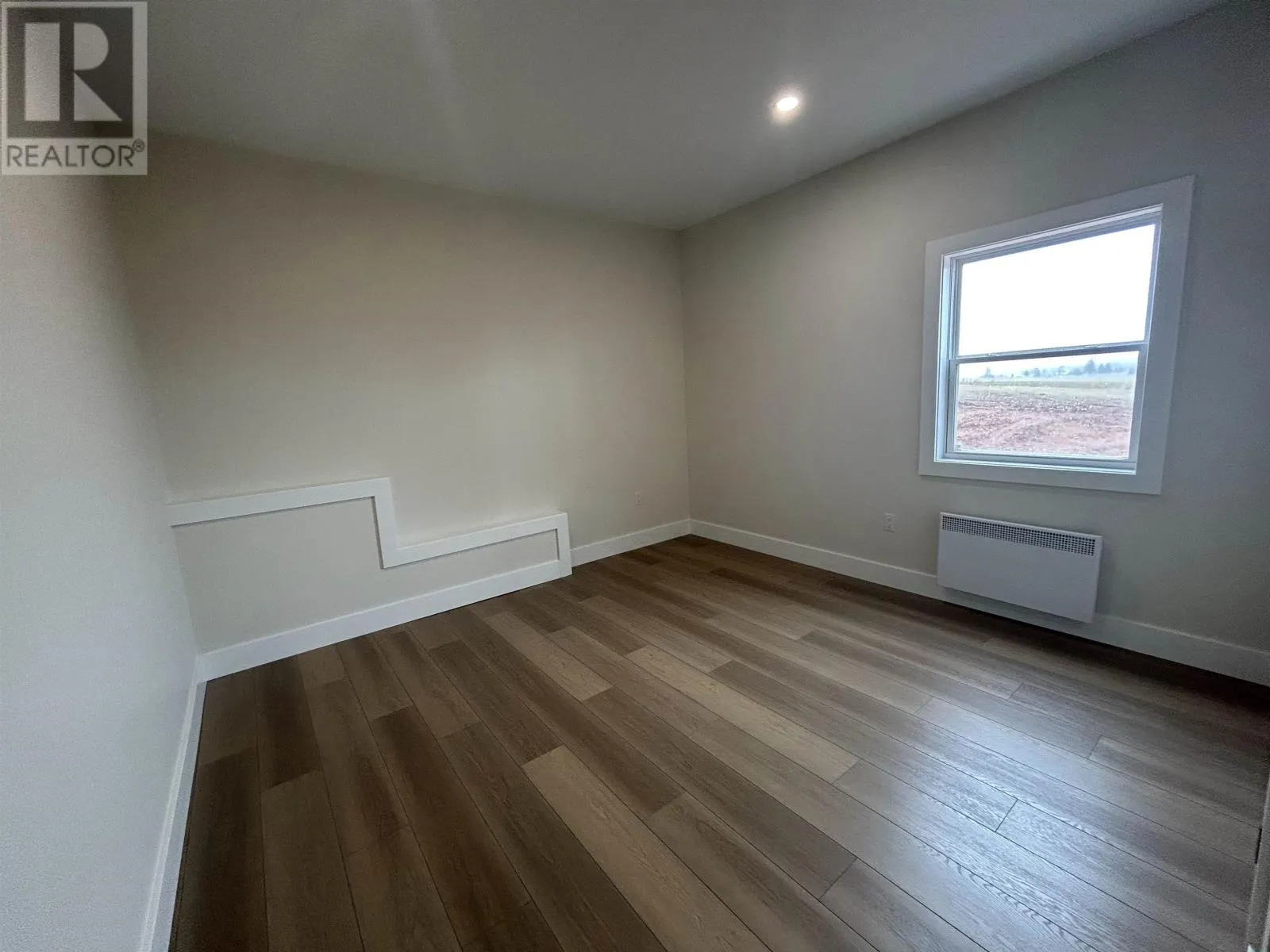 1374 Kingston Road|RTE 235