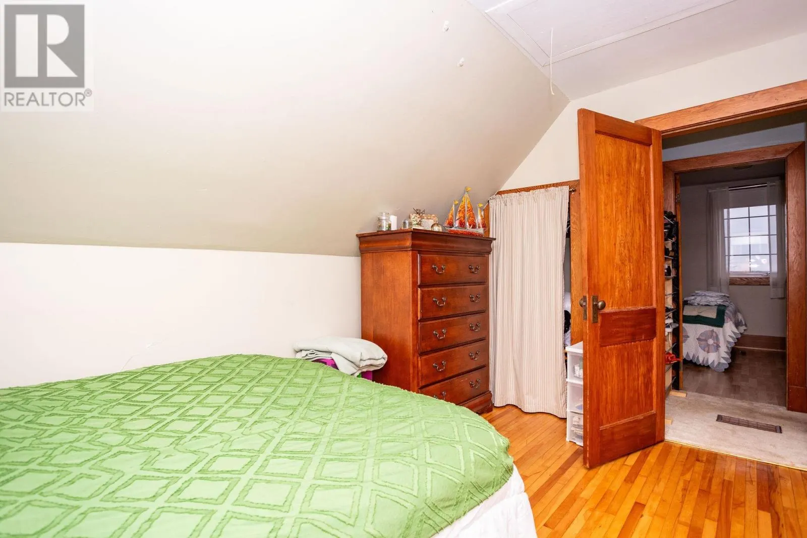496 ELMIRA Road