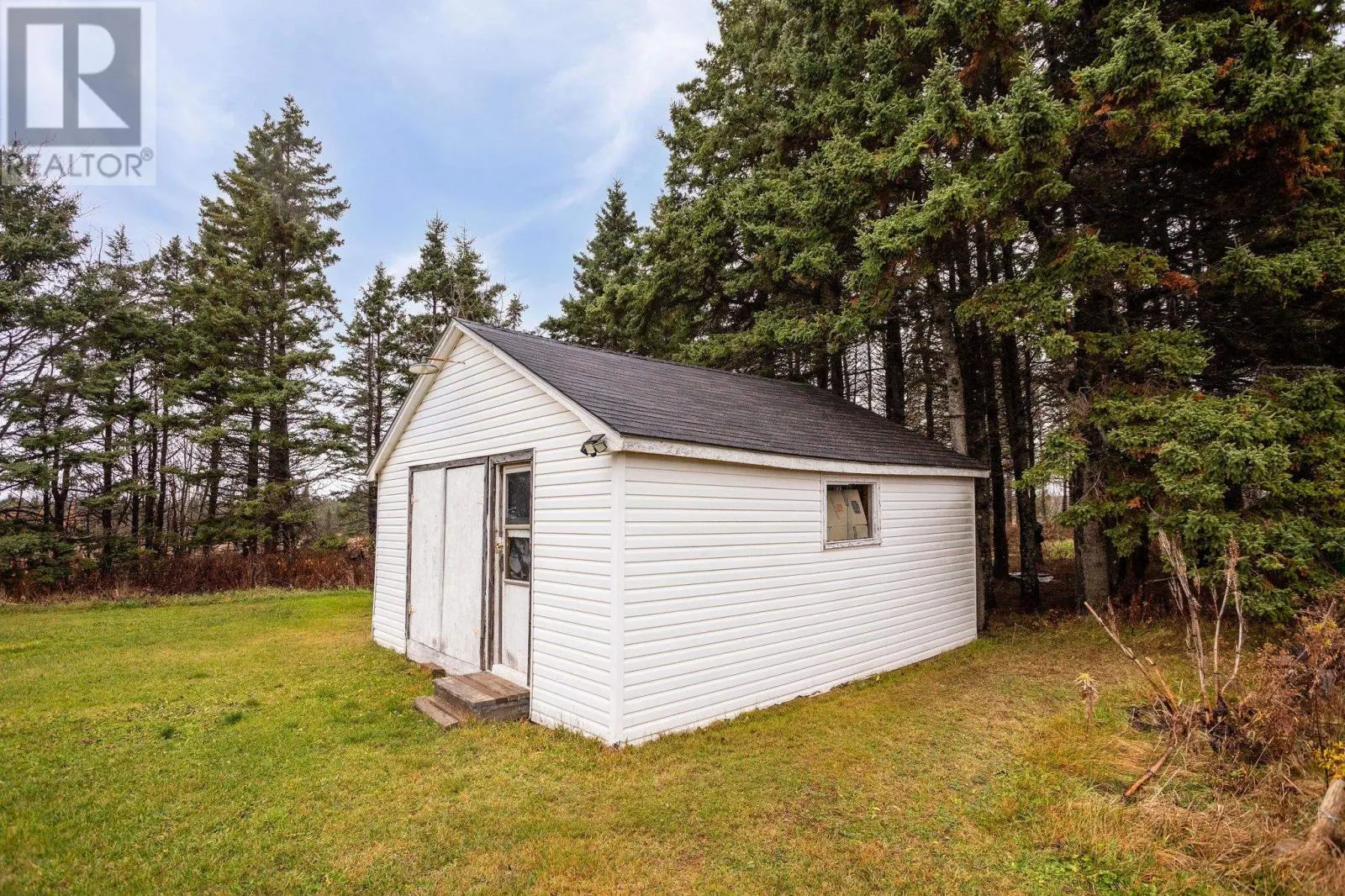 496 ELMIRA Road