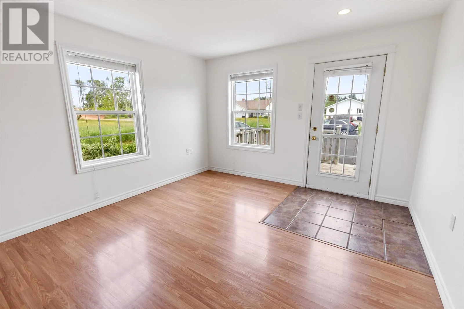 11 17 Heatherway Drive