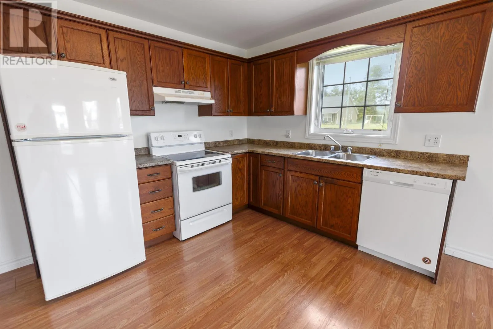 11 17 Heatherway Drive