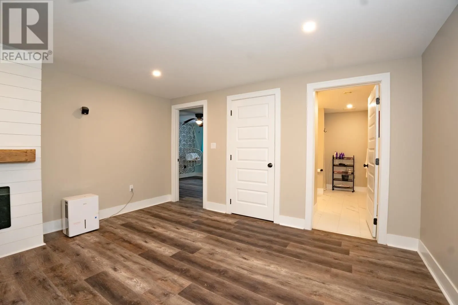 68 FALCON Drive