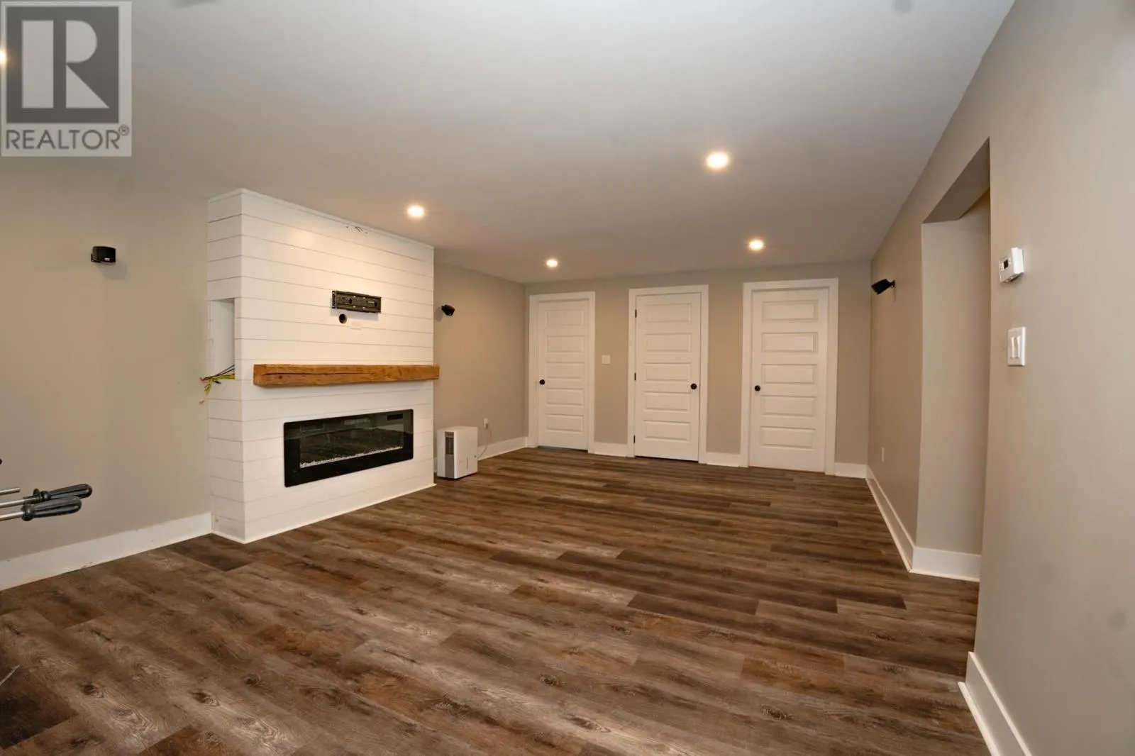 68 FALCON Drive