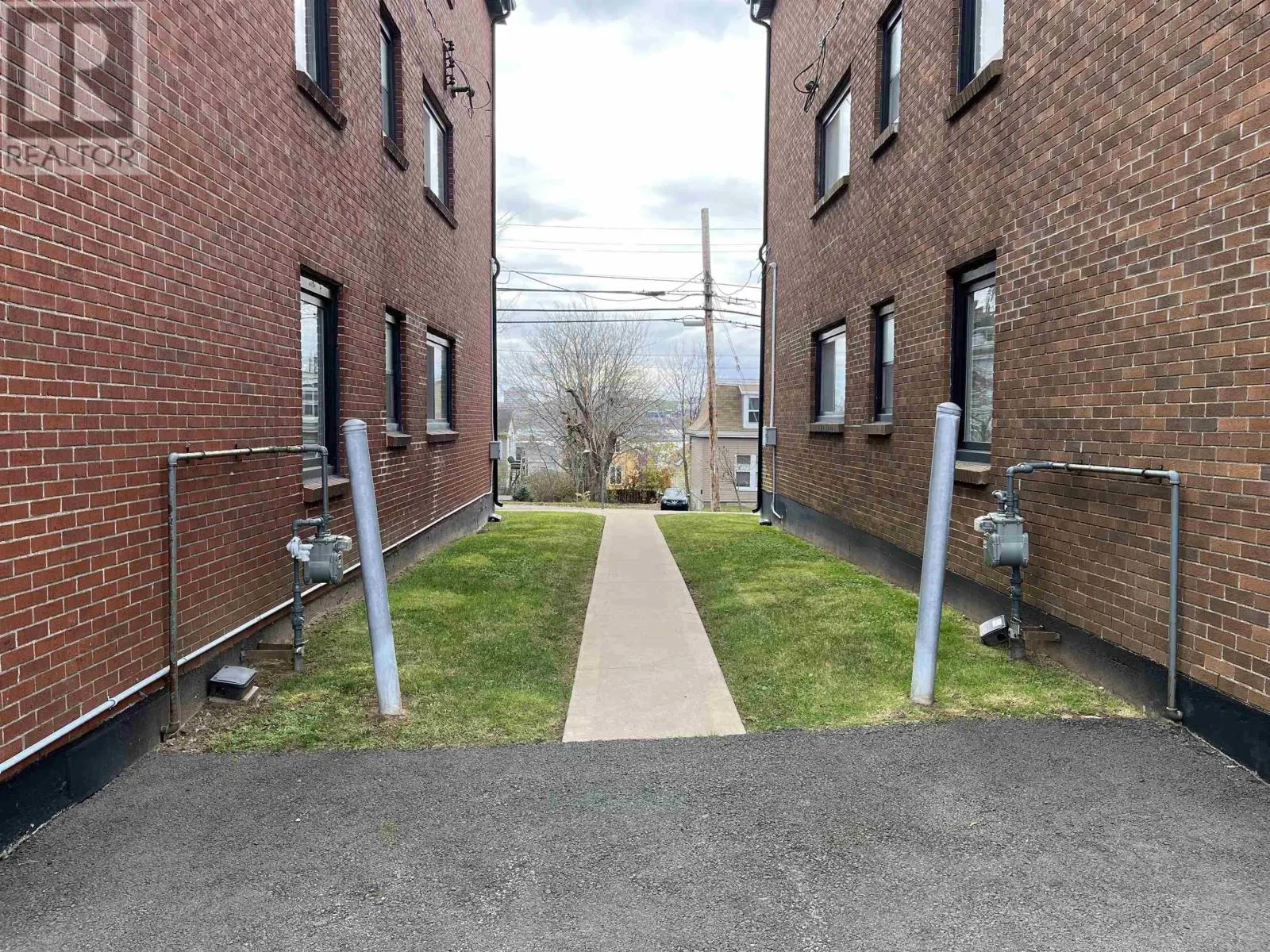 88, 90, 90A Windmill Road