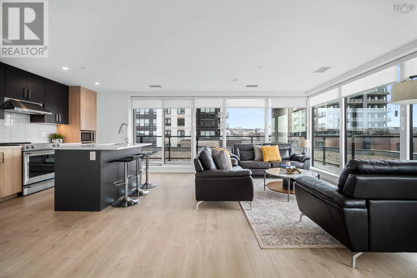 306 72 Seapoint Road