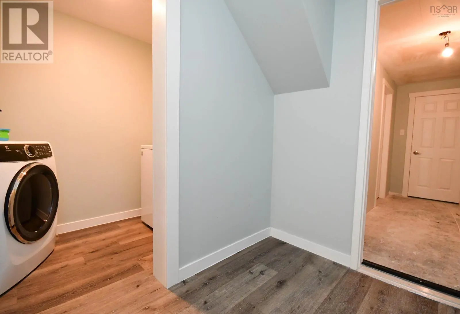 184 Lockview Road