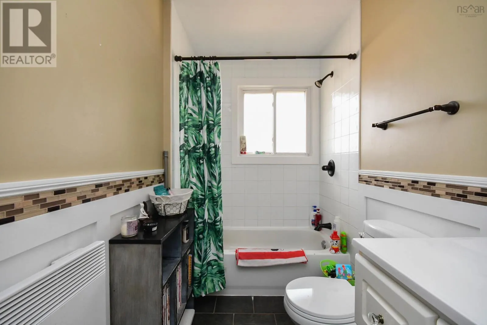 184 Lockview Road