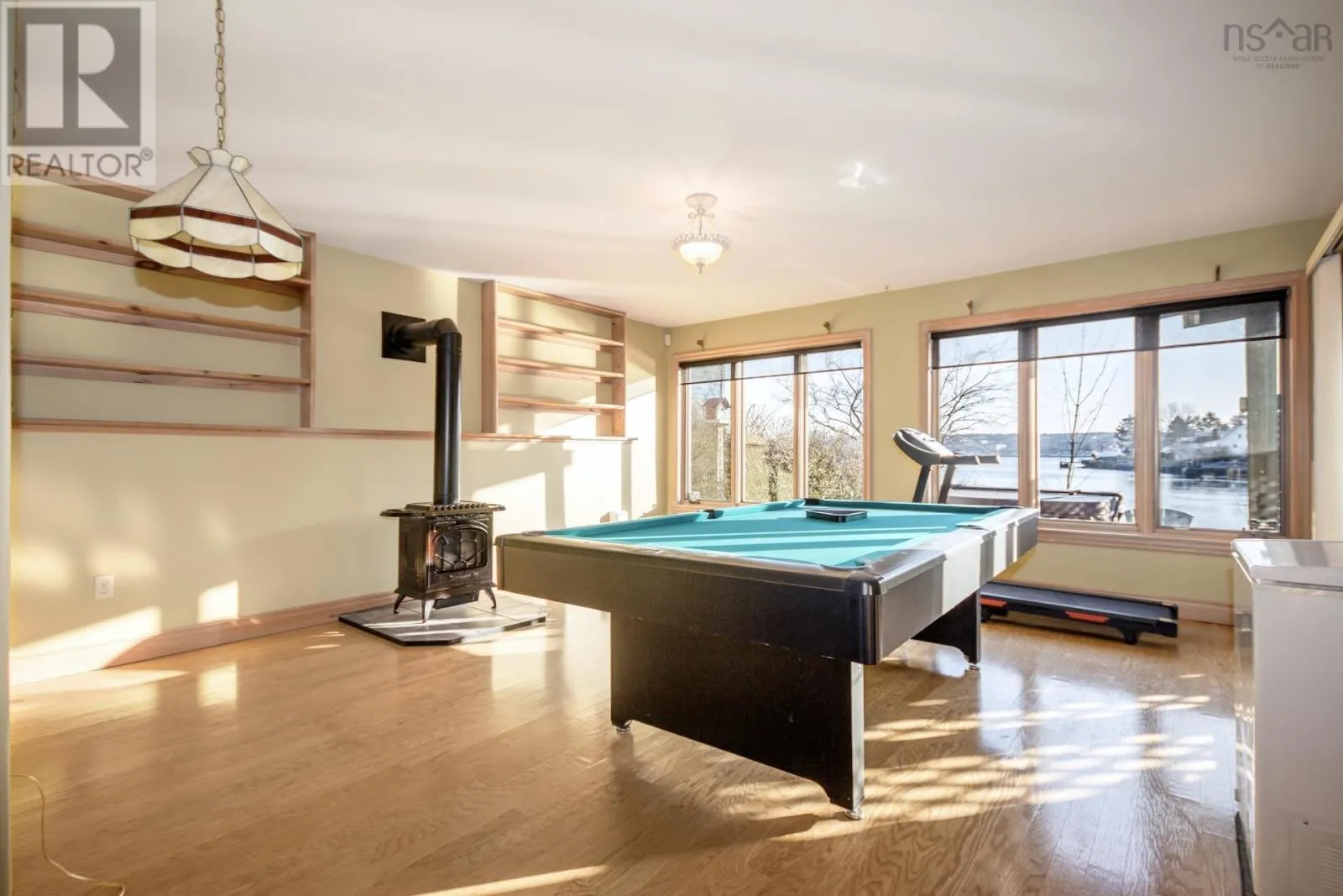 567 Shore Drive