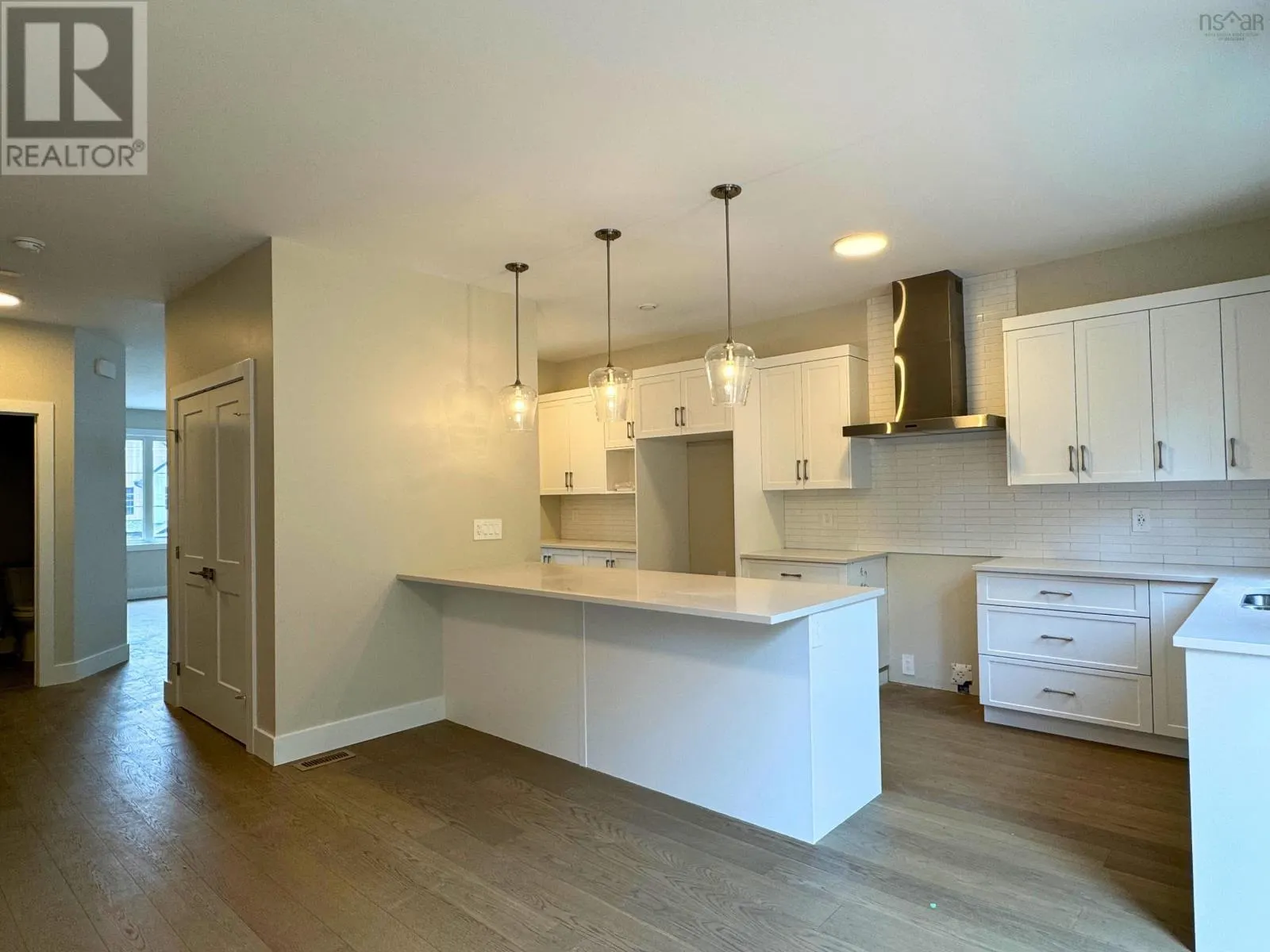 PC19 74 Pearlgarden Close