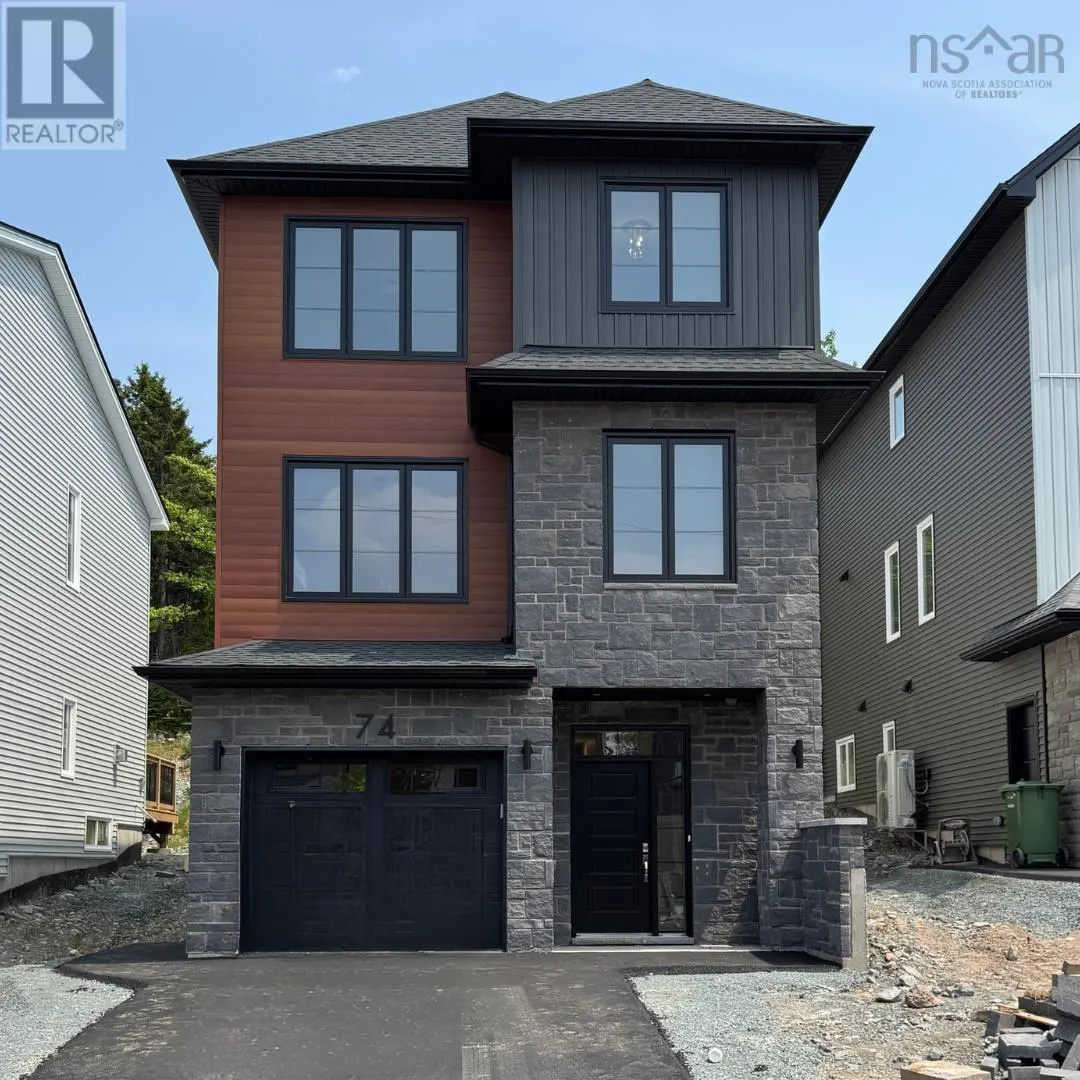 PC19 74 Pearlgarden Close