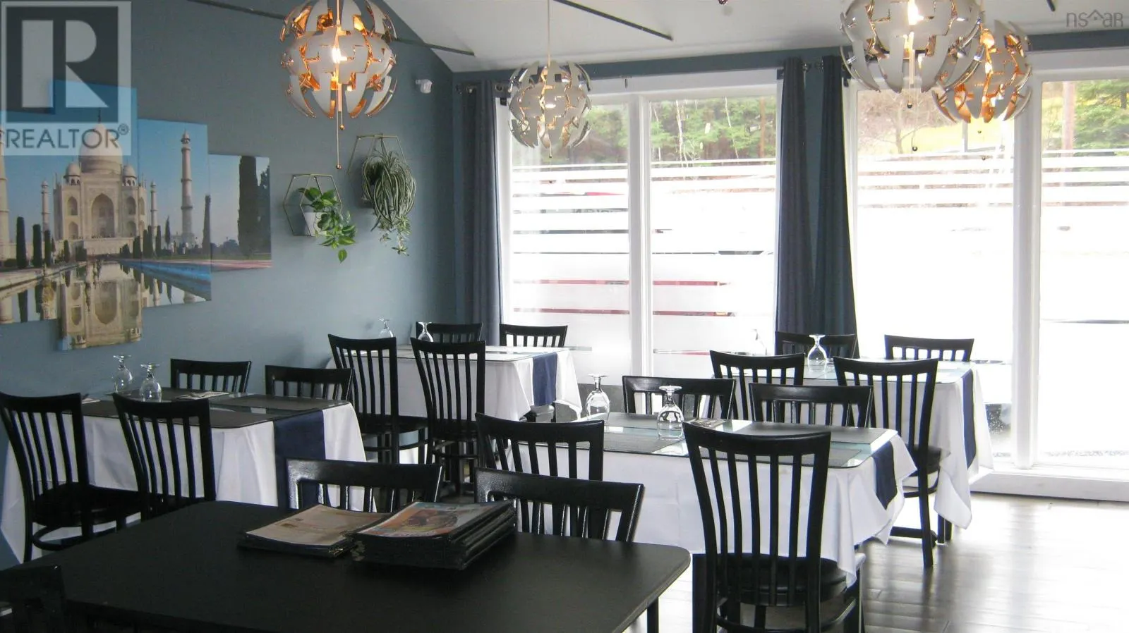 811 Bedford Highway