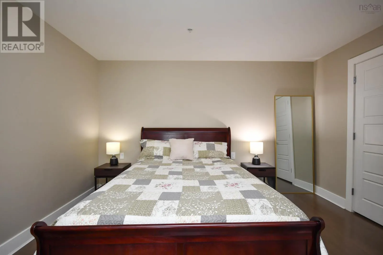 405 31 Kings Wharf Place