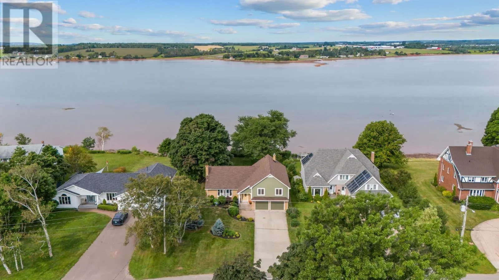 135 Queen Elizabeth Drive