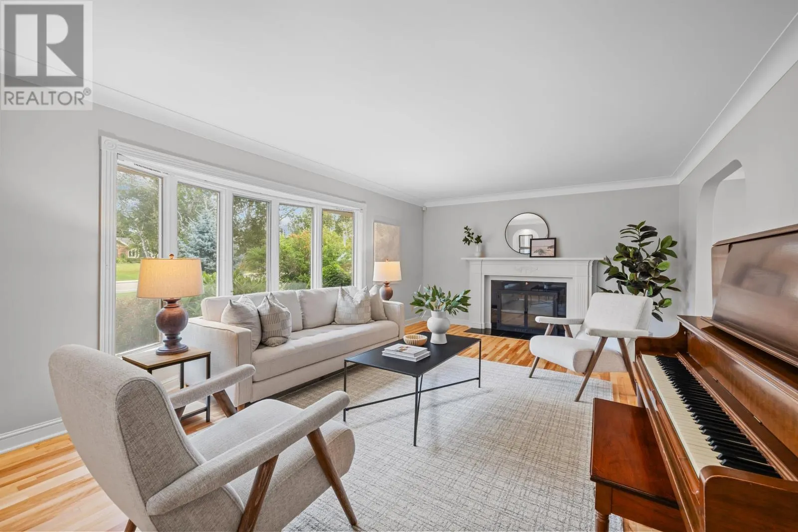 135 Queen Elizabeth Drive