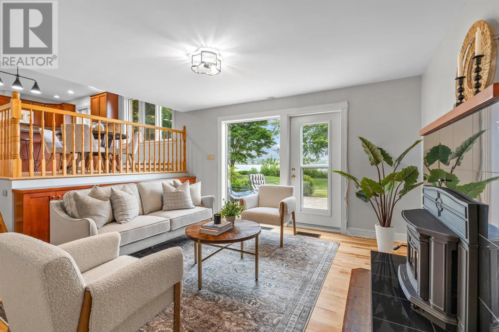 135 Queen Elizabeth Drive