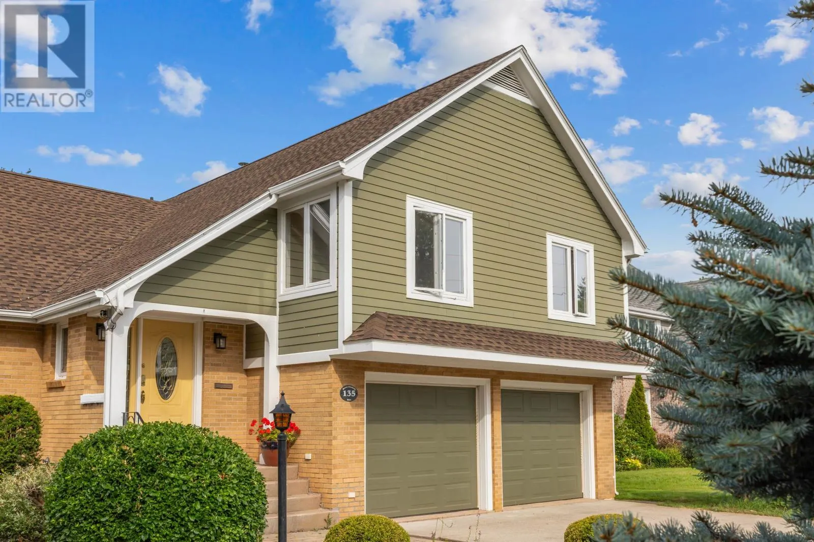 135 Queen Elizabeth Drive