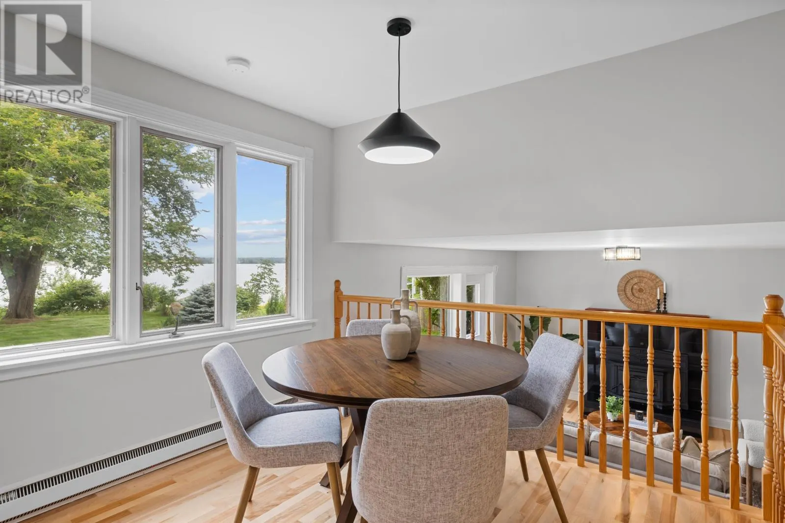 135 Queen Elizabeth Drive