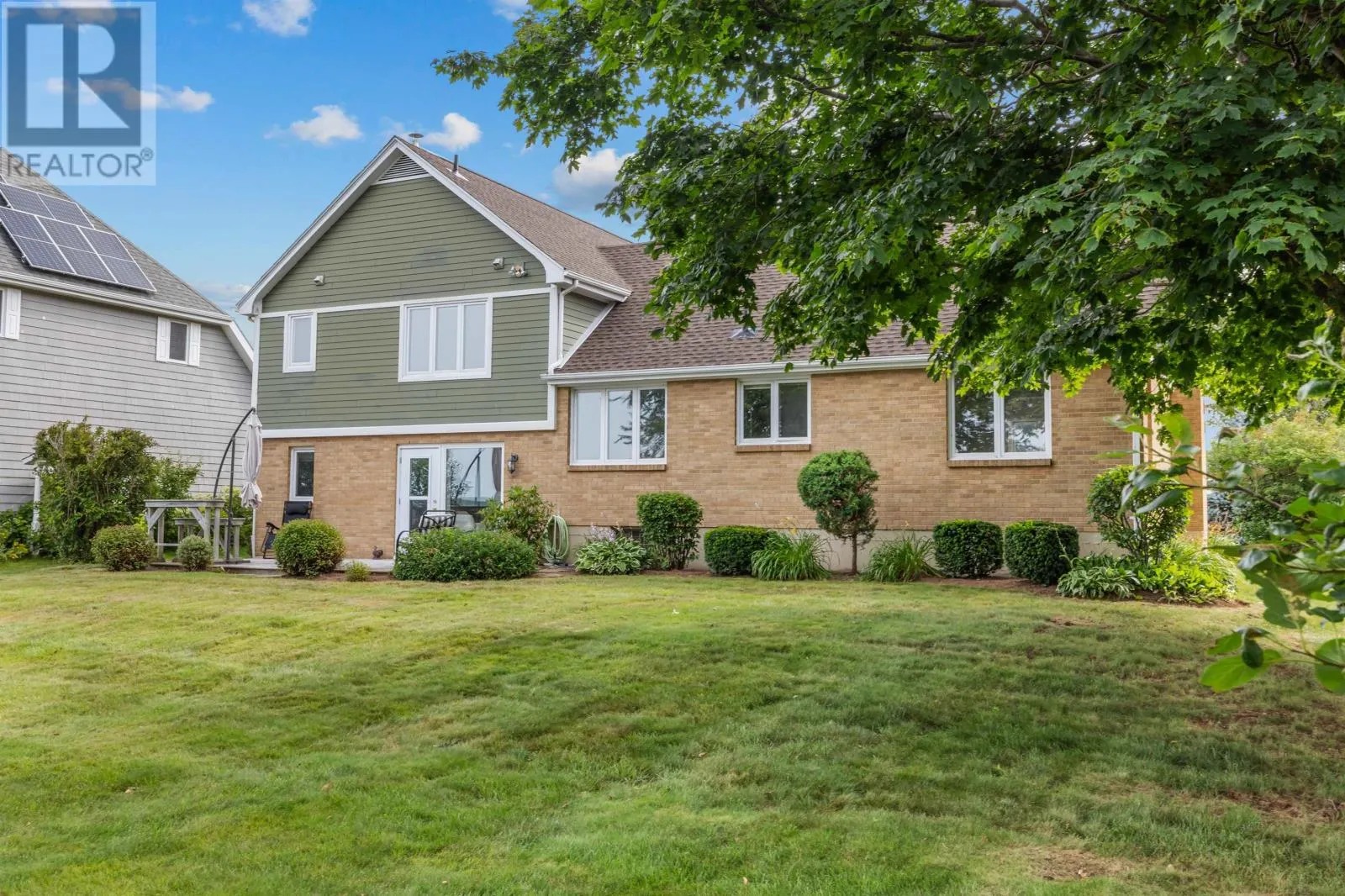 135 Queen Elizabeth Drive