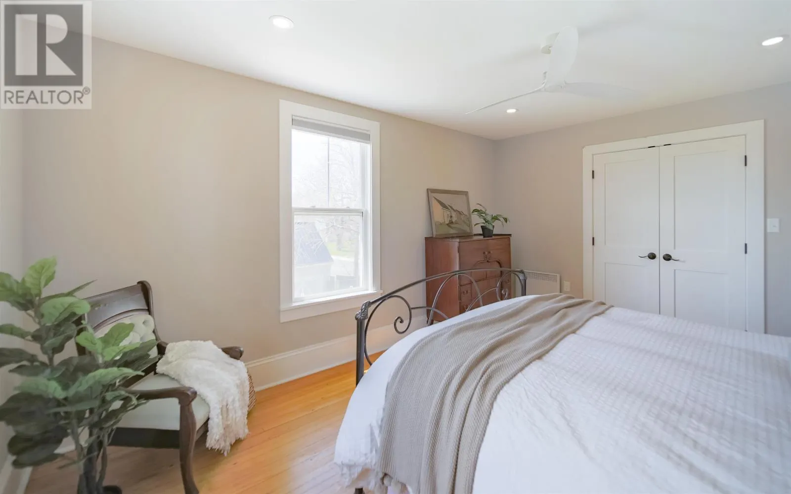 25 Greenfield Avenue