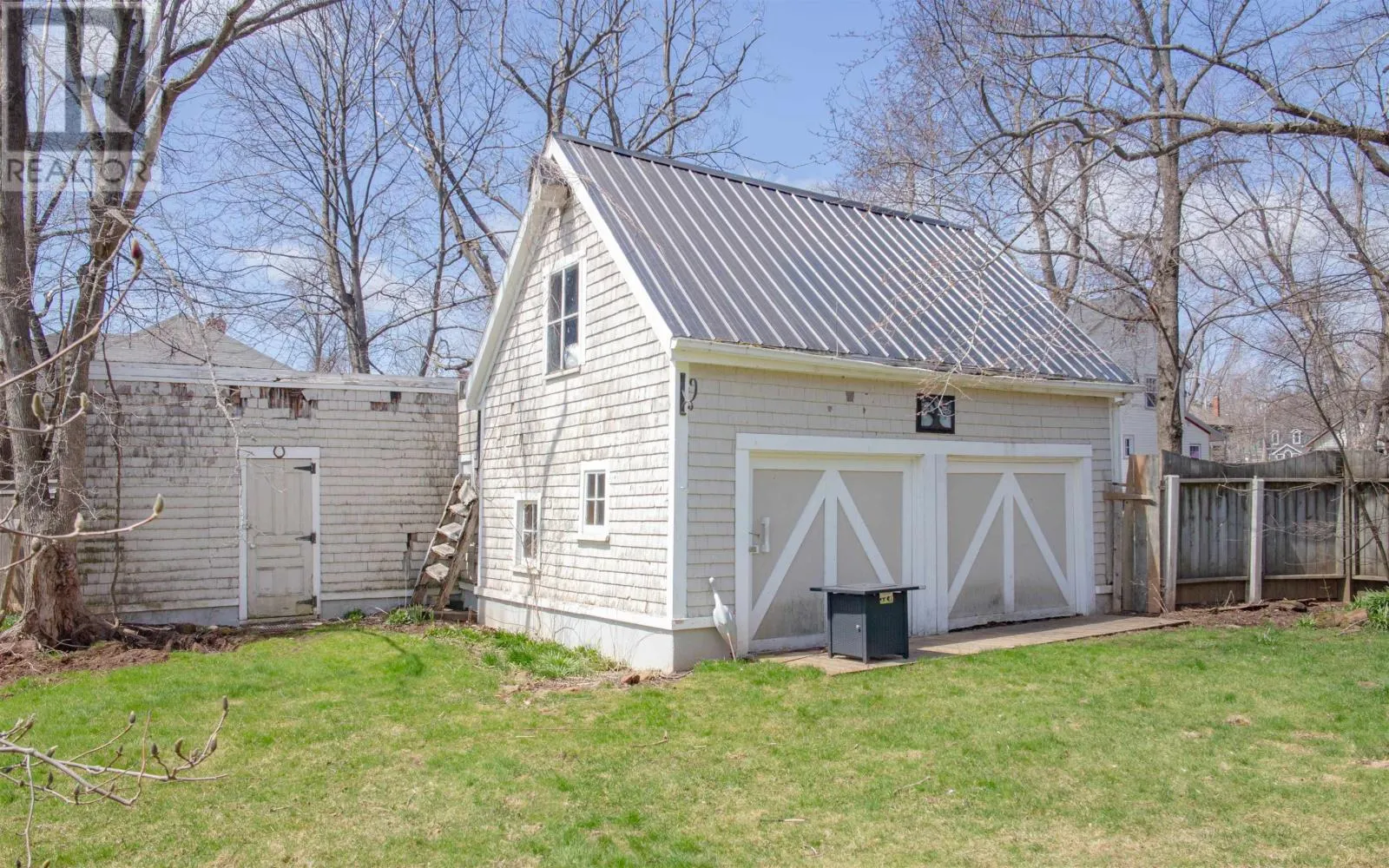 25 Greenfield Avenue